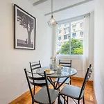 Apartamento Aconchegante E Reformado 2 Quartos E 2 Banheiros Em Copacabana